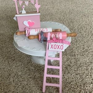 Valentines decor hobby lobby nwt